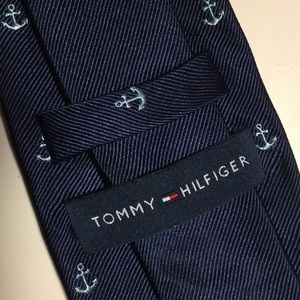 Tommy Hilfiger 100% Silk Tie Navy Blue